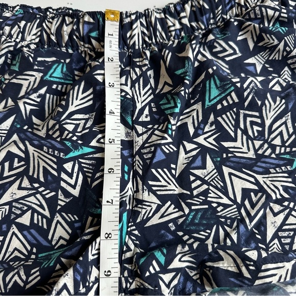 Patagonia W’s Barely Baggies Shorts 2 1/2 Quiver & Quill Navy Blue Pattern Large - Picture 6 of 9